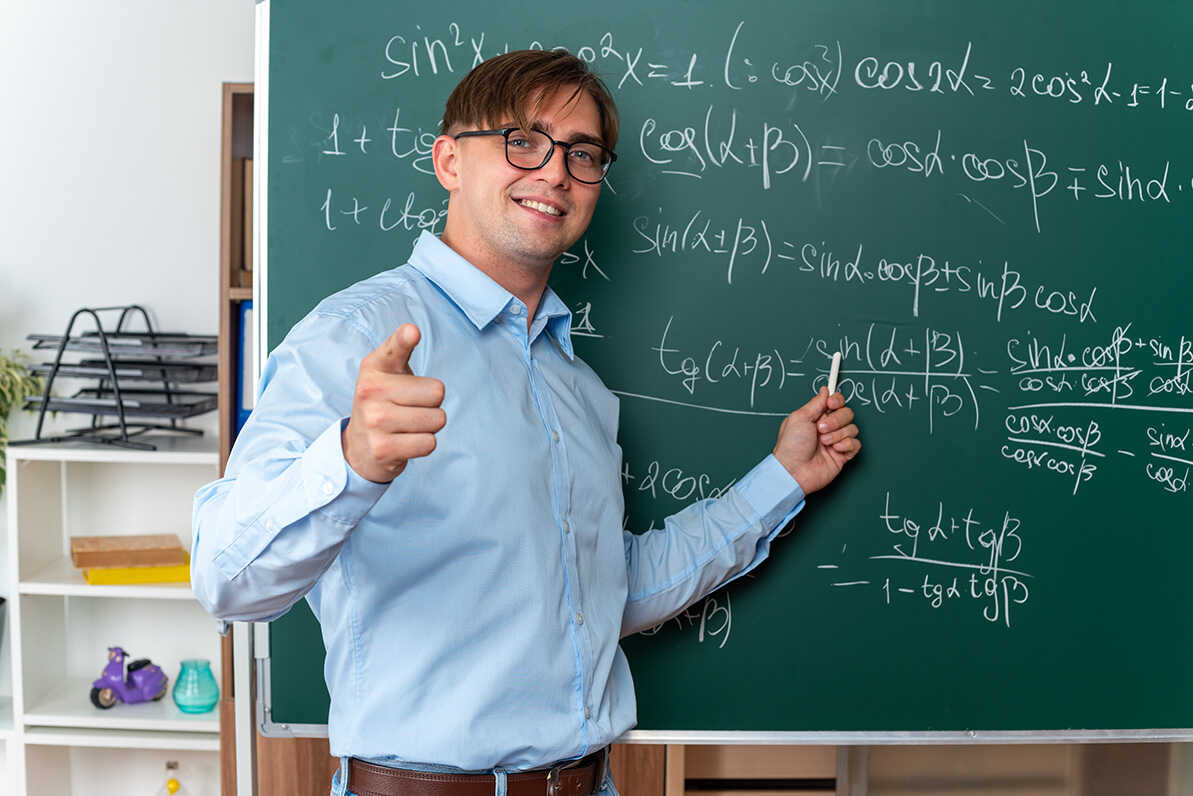 Profesor de Matemáticas en San Martin de Porres 1 Profesor de Matematicas en San Martin de Porres